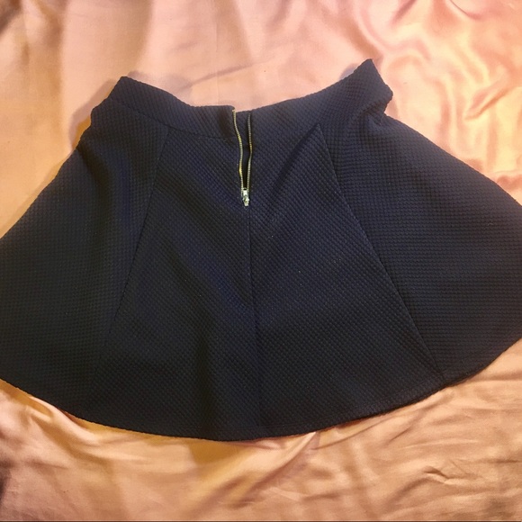 🔥CLEARANCE🔥H&M Waffle Knit Blue Skater Miniskirt - Picture 3 of 6